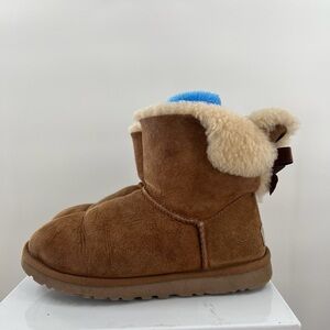 Ugg Bailey Bow Boots Ladies Size 6